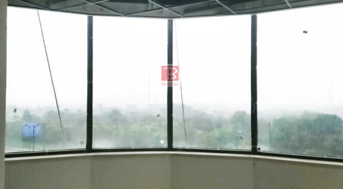 使用隔斷防火玻璃時(shí)要注意什么？